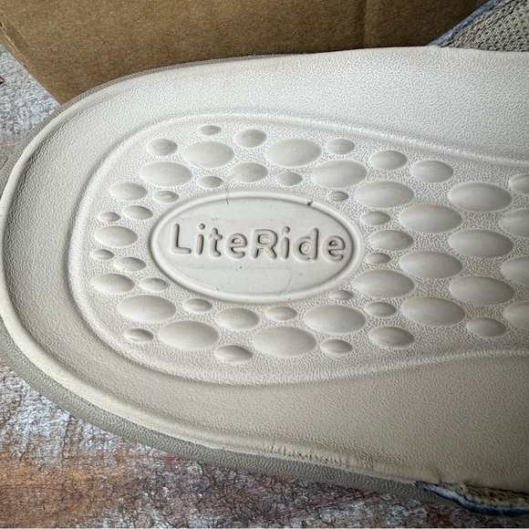 Crocs Men’s Flip Flops Size 13 Yukon Vista II LiteRide khaki Slip On Thong - Picture 12 of 13